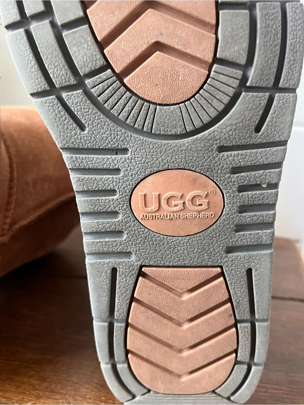 UGG classic short